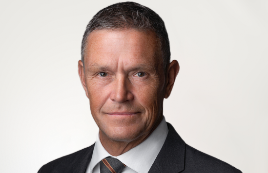 652