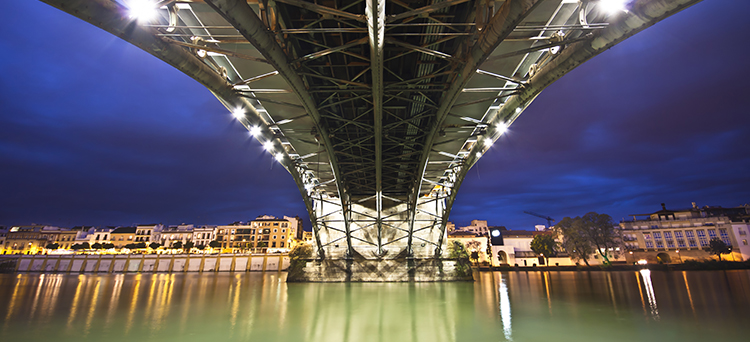 Mergers & Acquisitions, Compraventa de empresas