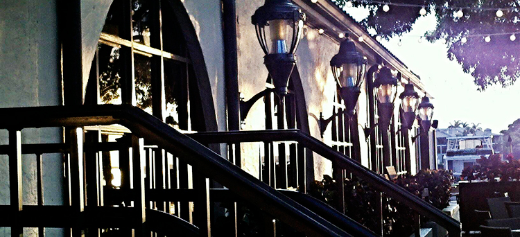 Mergers & Acquisitions, Compraventa de empresas