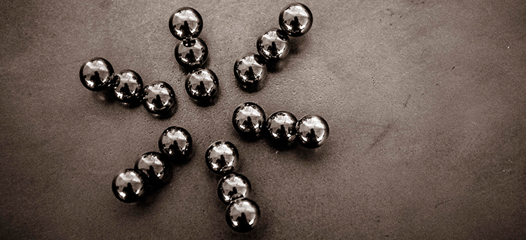 Mergers & Acquisitions, Compraventa de empresas