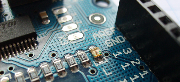 Mergers & Acquisitions, Compraventa de empresas