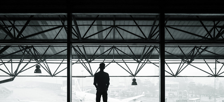 Mergers & Acquisitions, Compraventa de empresas