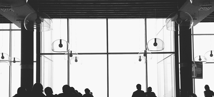 Mergers & Acquisitions, Compraventa de empresas