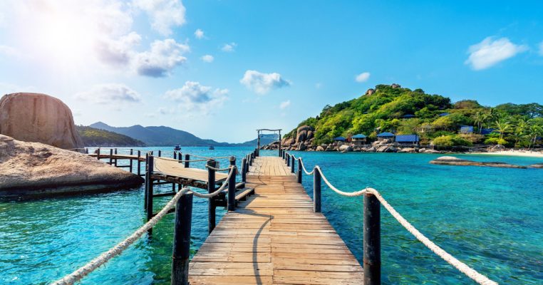 Destino Holdings adquiere Doblemente