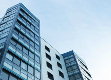 1pexels-photo-323705