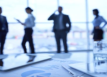 Mergers & Acquisitions, Compraventa de empresas