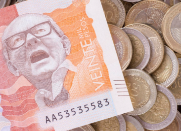 Retos para la economía colombiana en 2023: peso colombianos.