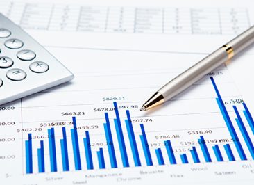 Mergers & Acquisitions, Compraventa de empresas