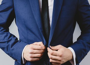 Mergers & Acquisitions, Compraventa de empresas