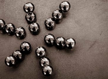 Mergers & Acquisitions, Compraventa de empresas