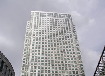 Mergers & Acquisitions, Compraventa de empresas