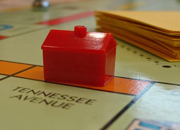 Mergers & Acquisitions, Compraventa de empresas