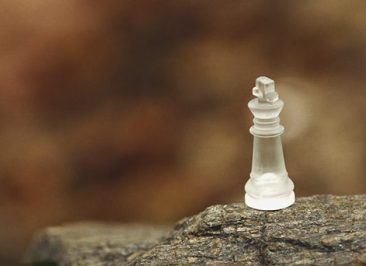 Mergers & Acquisitions, Compraventa de empresas